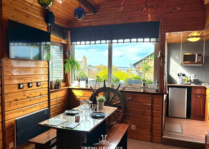 Appartamento The Boat Terrace Retreat 2 Guests Honfleur