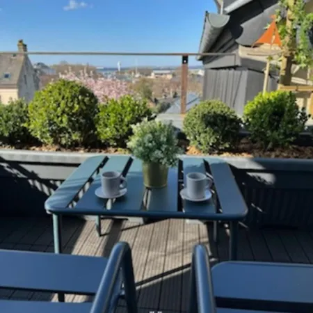 The Boat Terrace Retreat 2 Guests Honfleur