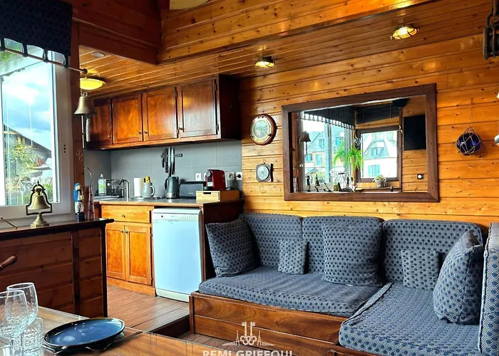 Apartmán The Boat Terrace Retreat 2 Guests