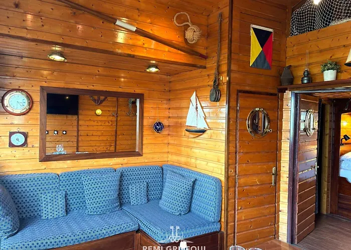 The Boat Terrace Retreat 2 Guests * הונפלר